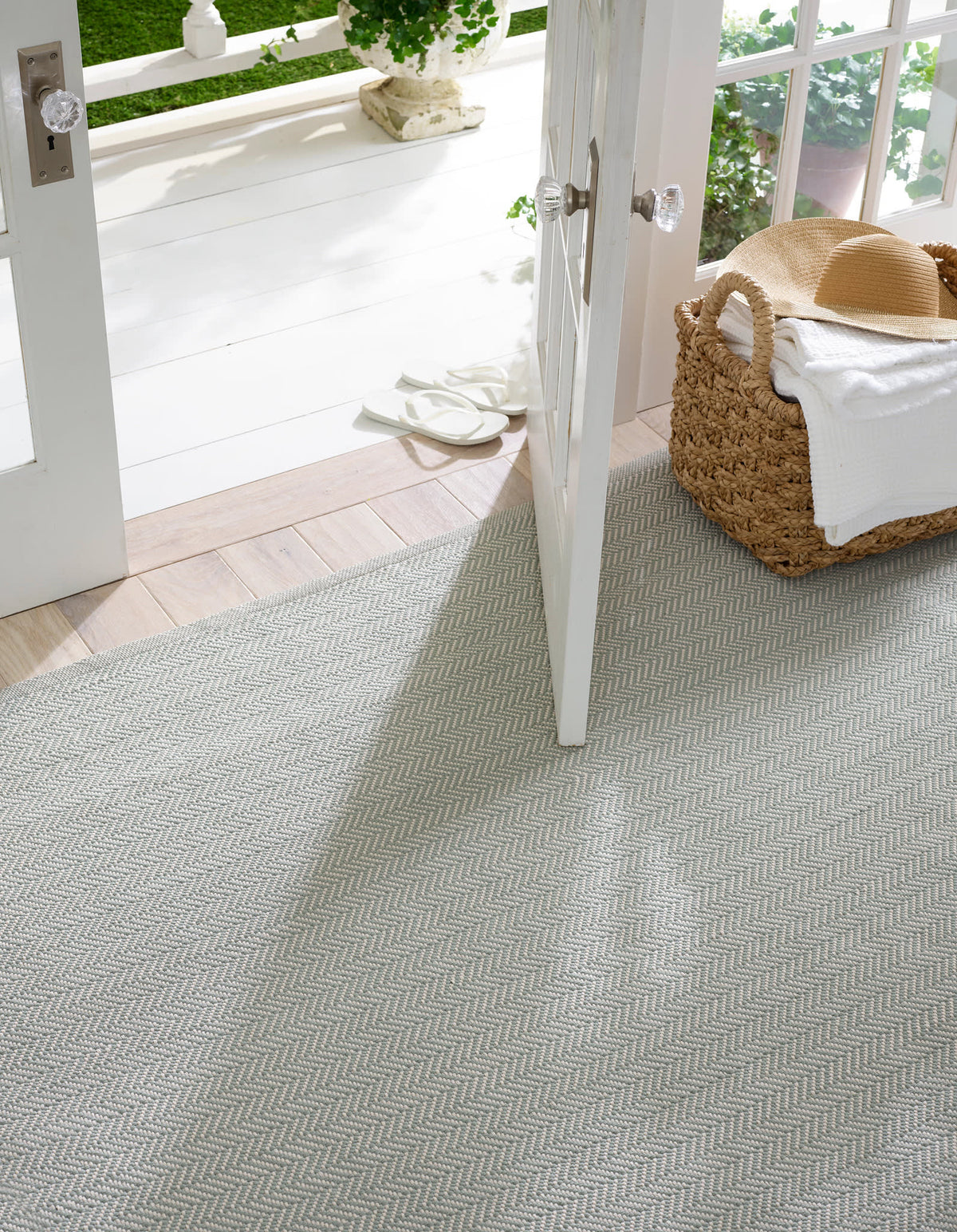 Herringbone Handwoven Indoor/Outdoor Rug | Light Blue/Ivory