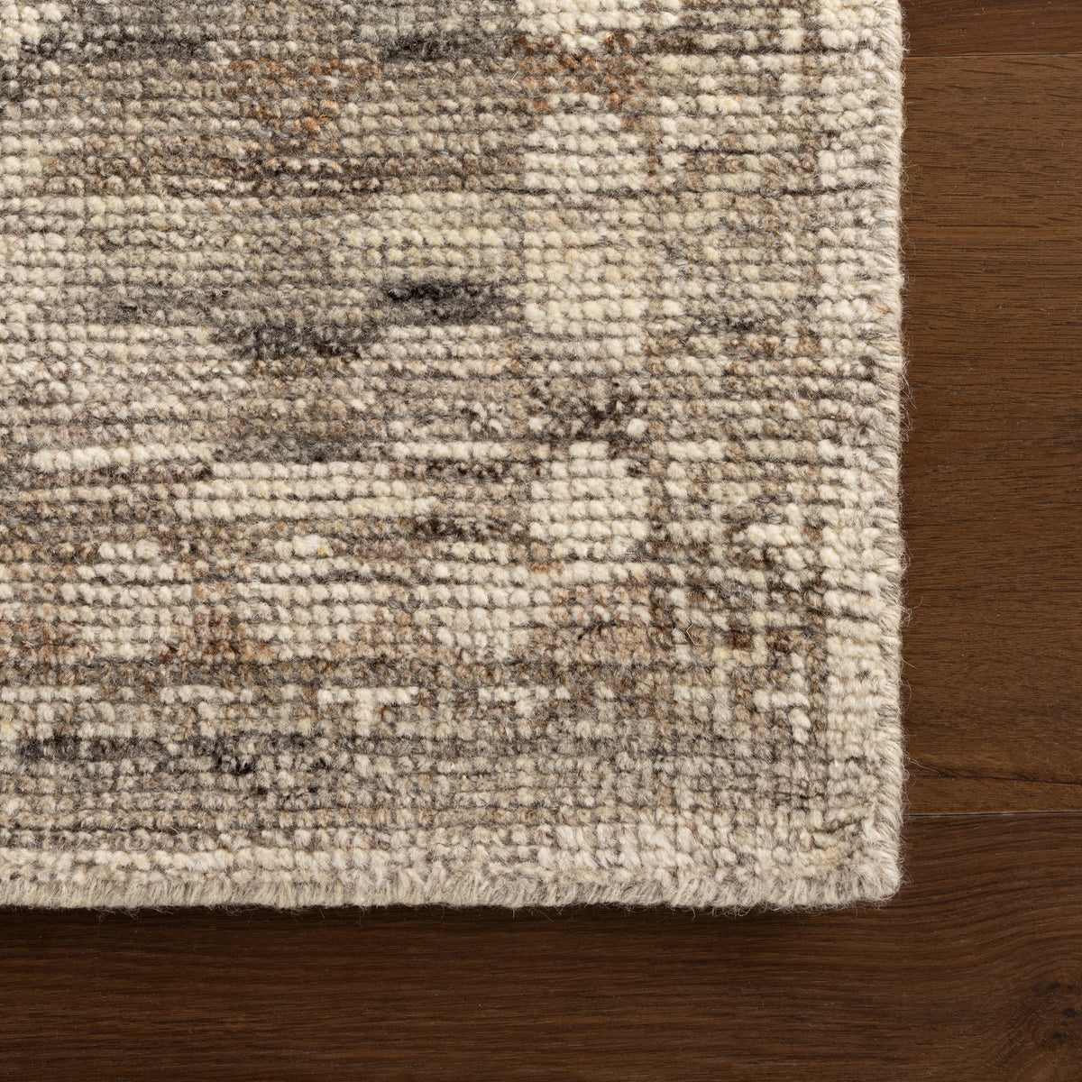 Zaha Traditional Vintage Rug | Grey