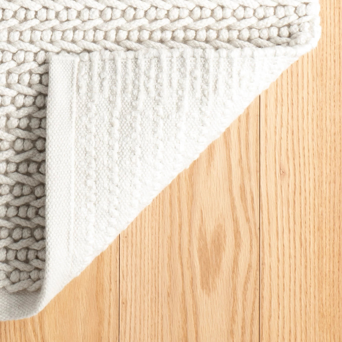 Veranda Handwoven Performance Rug | Ivory