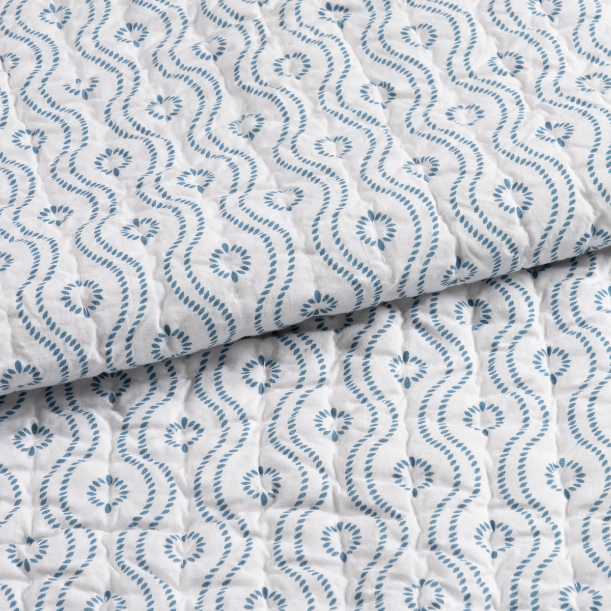 Amelia Quilt | Blue