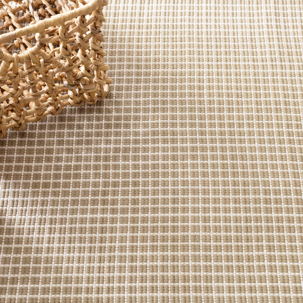 Gridiron Handwoven Indoor/Outdoor Rug | Wheat