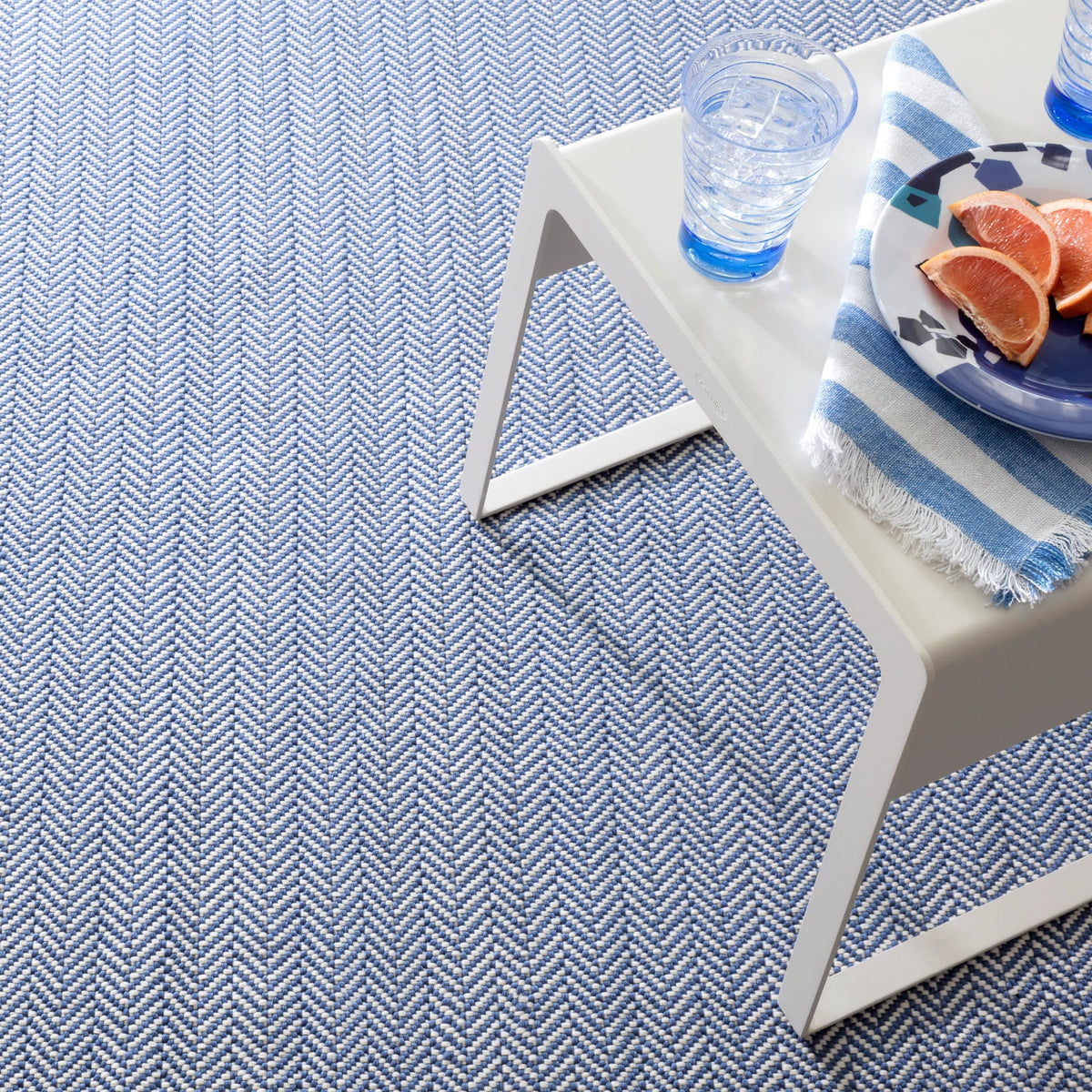 Herringbone Handwoven Indoor/Outdoor Rug | Denim/Ivory