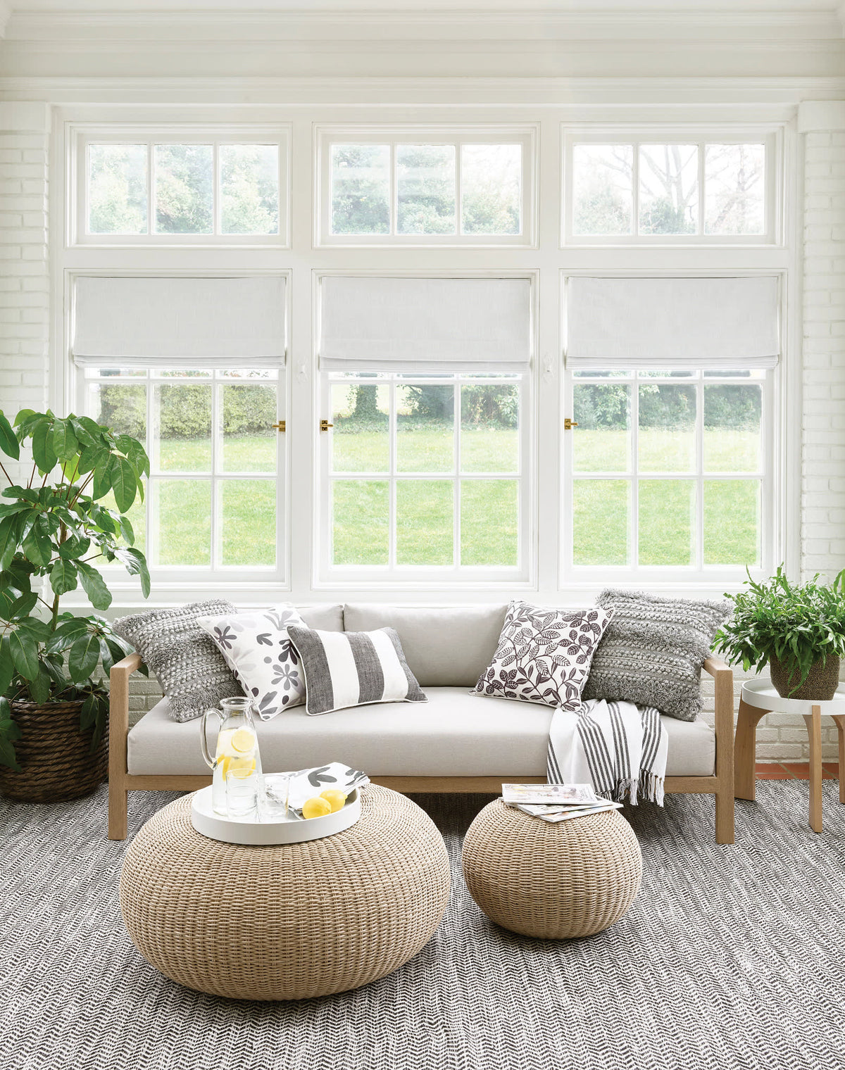 Boucle Indoor/Outdoor Decorative Pillow Cover | Grey