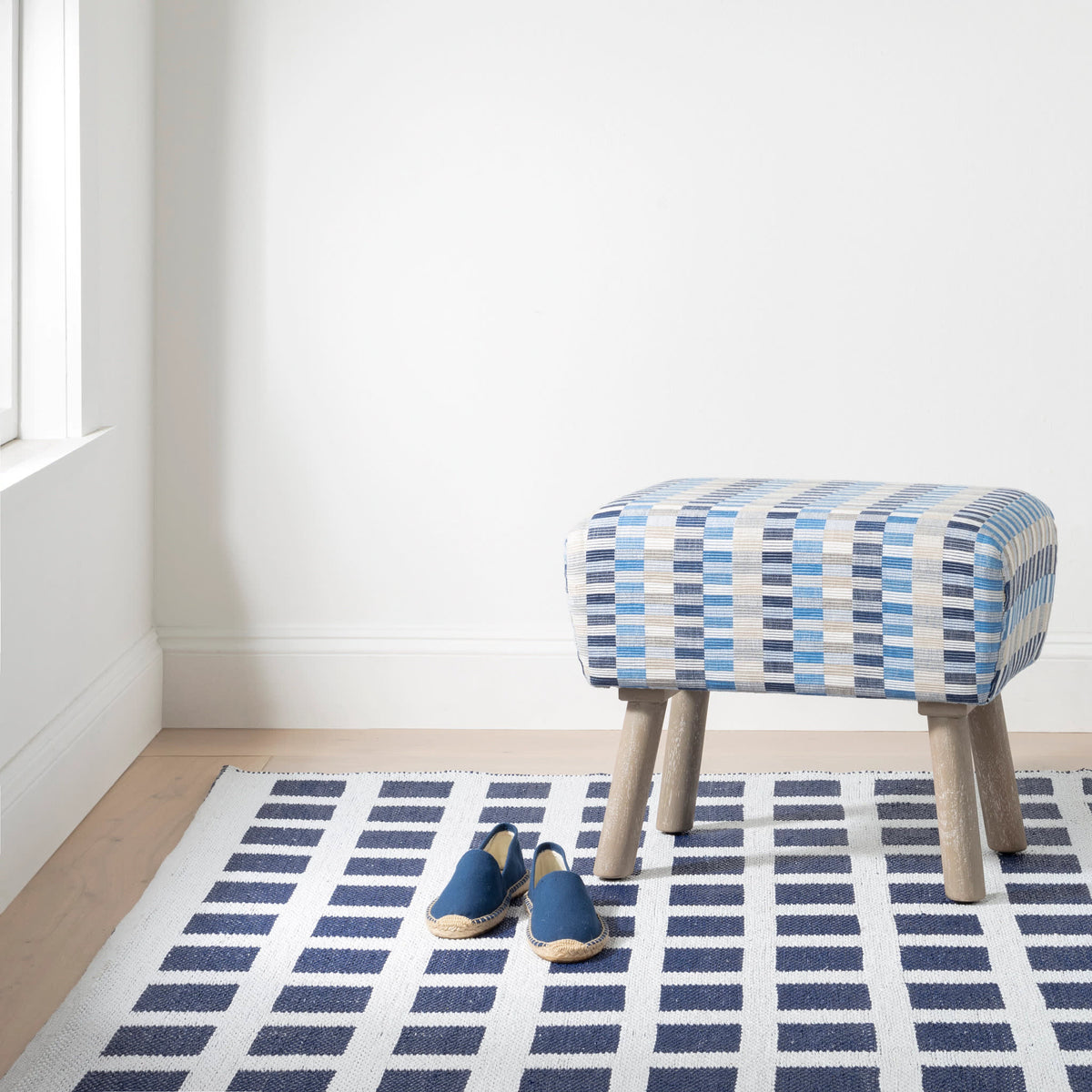 Titto Handwoven Indoor/Outdoor Rug | Navy