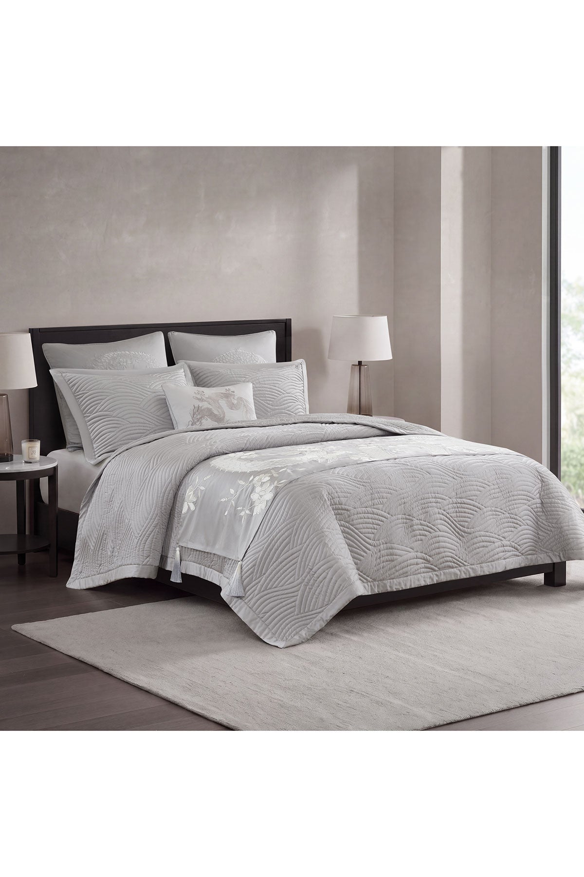 Wave Embroidered 3 Piece Quilt Mini Set