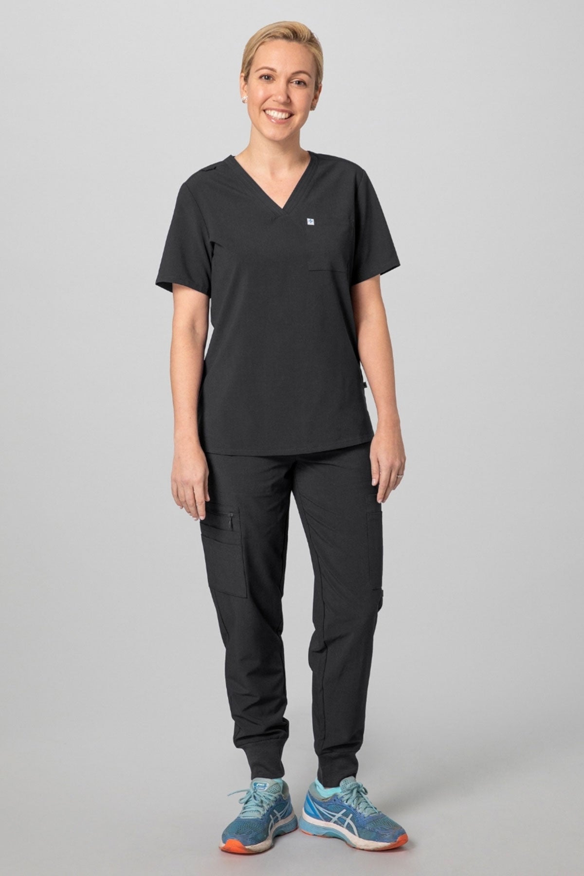 Women's 2-Pocket V-Neck Scrub Top