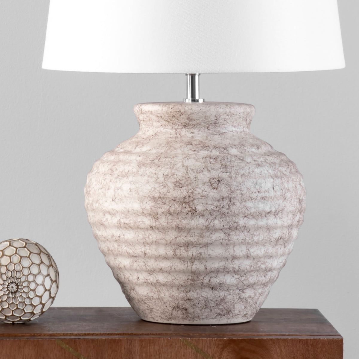 20-inch Ceramic Vintage Vase Table Lamp | Antique White