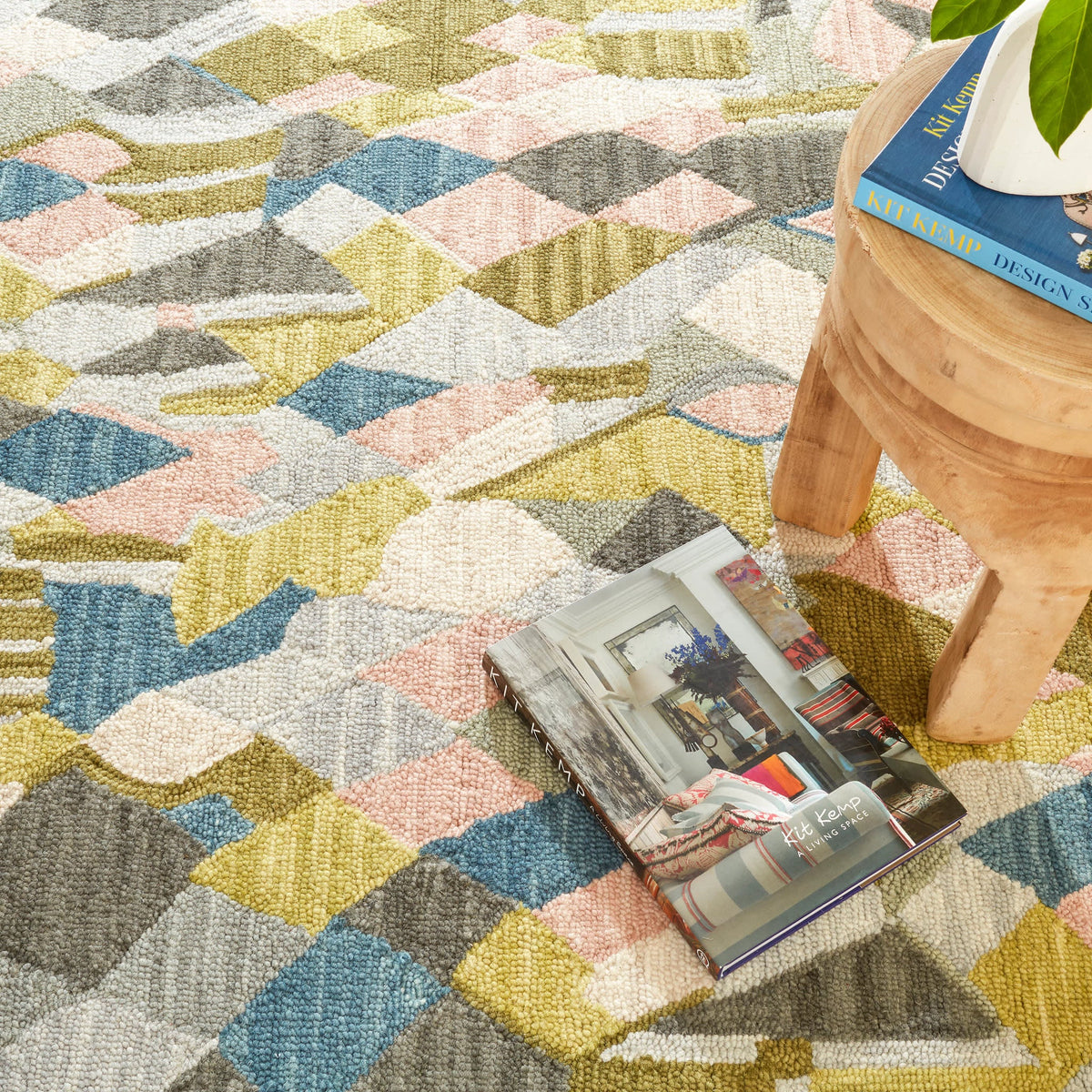 Deer Leap Hand Hooked Wool Rug | Coral
