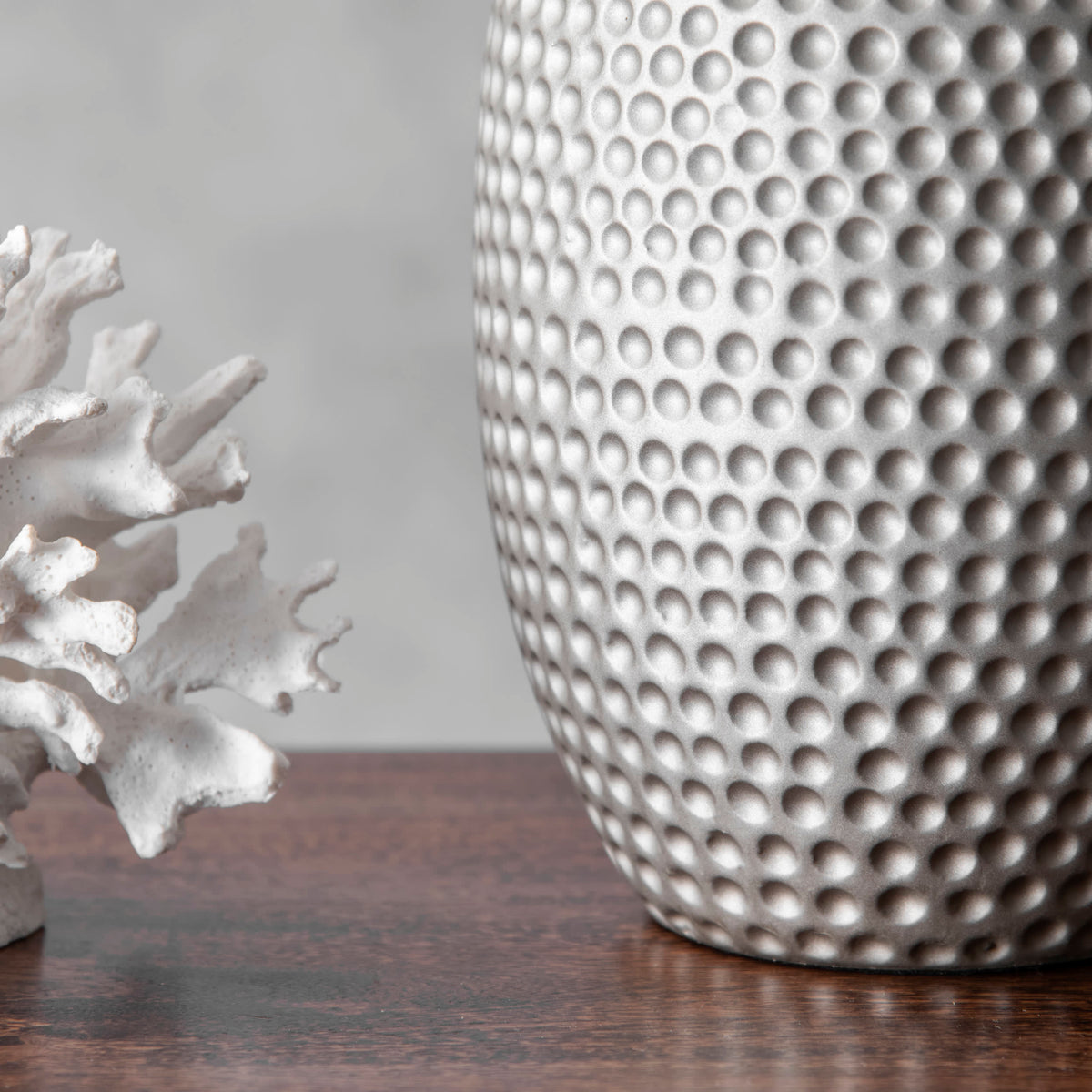 21-inch Stippled Metal Vase Table Lamp | Grey