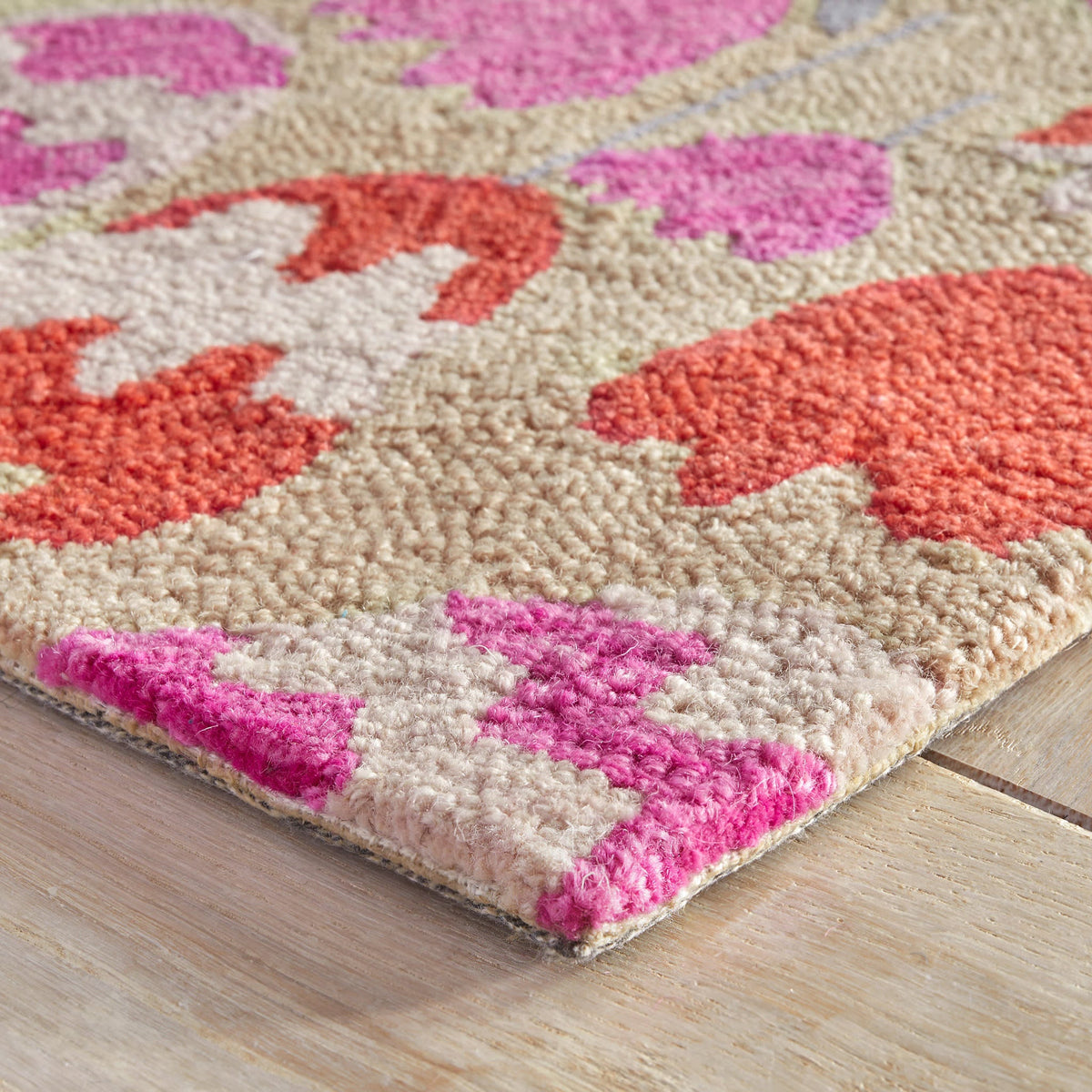 Zelie Hand Micro Hooked Wool Rug | Fuchsia
