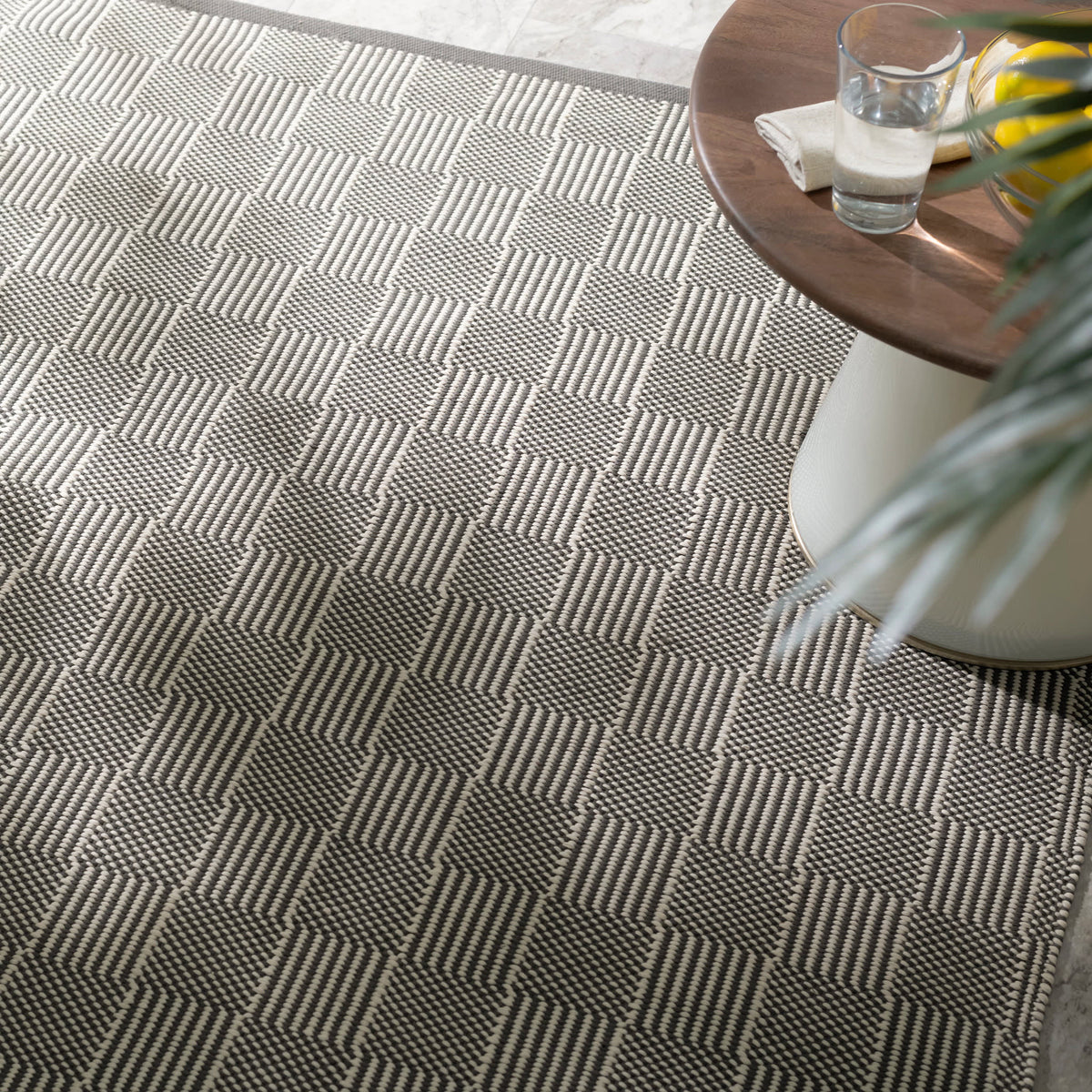 Squares Handwoven Indoor/Outdoor Rug | Grey