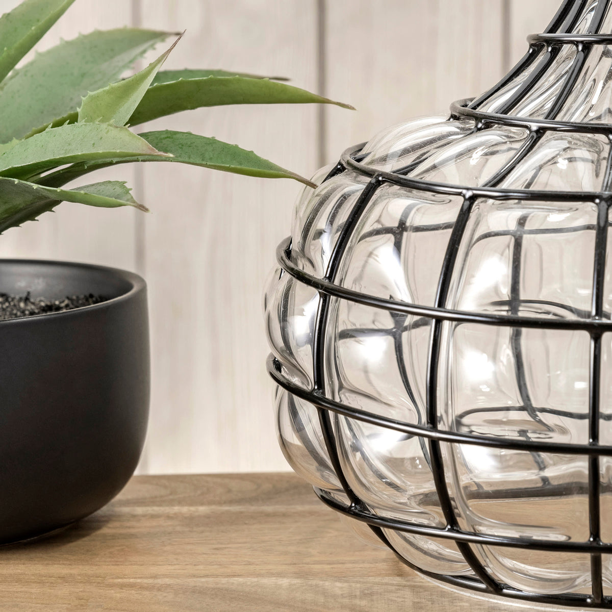 20-inch Wire Framed Glass Vase Table Lamp | Black