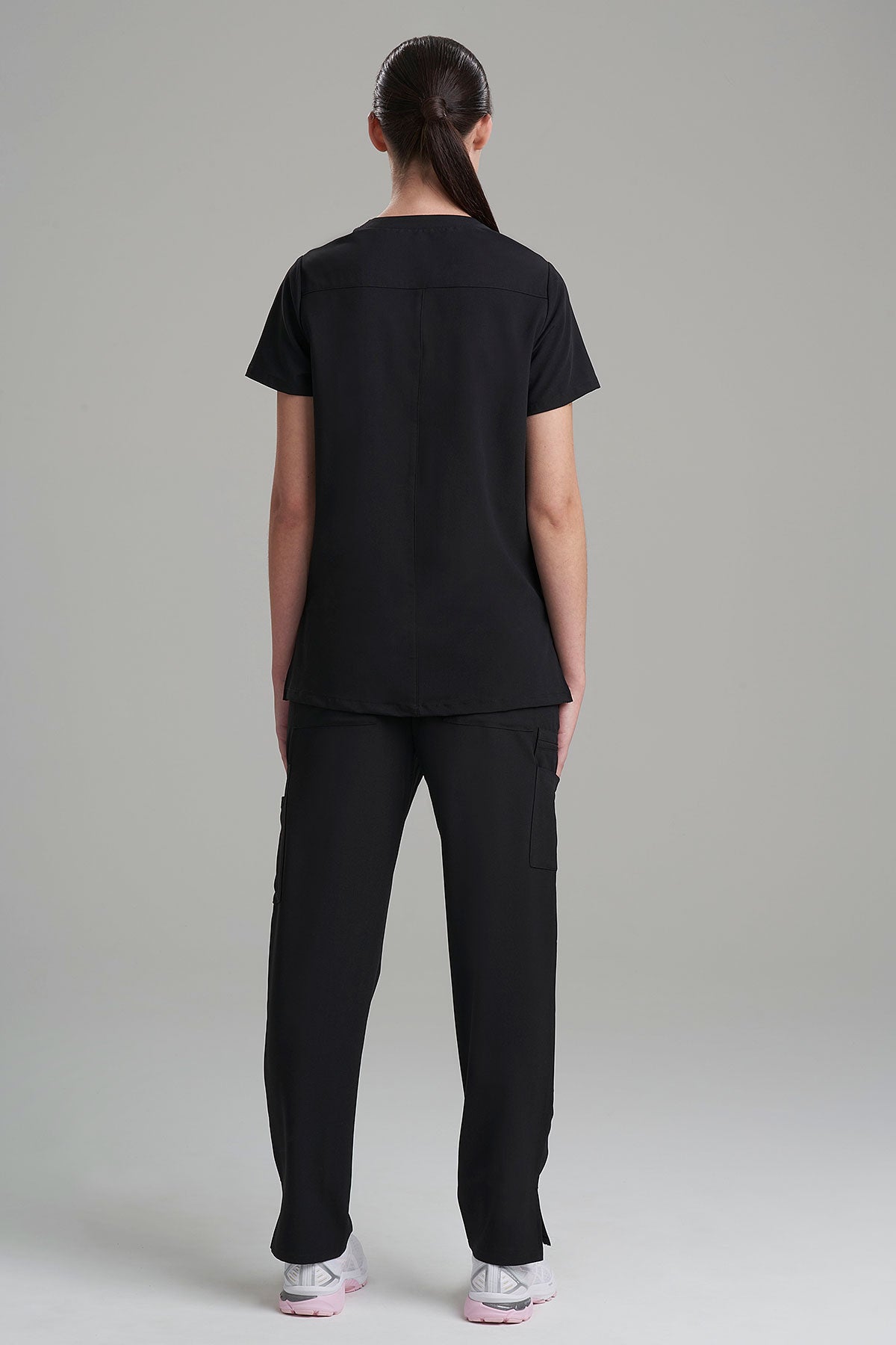 Women's 6-Pocket V-Neck Scrub Top